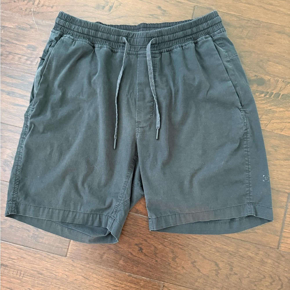 Lululemon Bowline 8” Short Black BLK Size M Mens medium